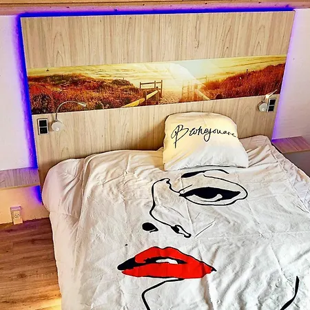 5 Star In Vaeggerlose Tatil Evi Bøtø By