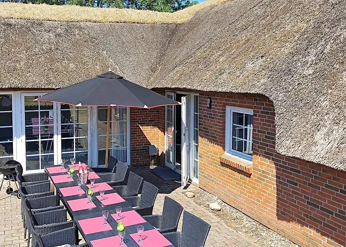 بيت للعطل Luxury Retreat Near - By Traum *