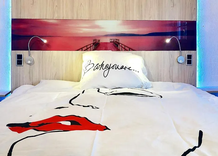 Luxury Retreat Near - By Traum بيت للعطل *